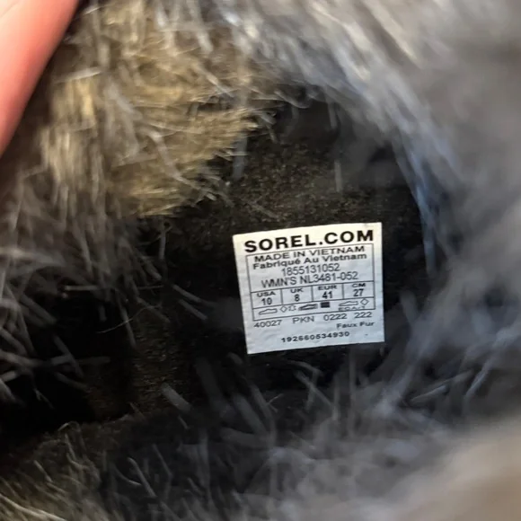 NWOT Women's Gray Joan of Arctic Waterproof winter boots. - Picture 10 of 10